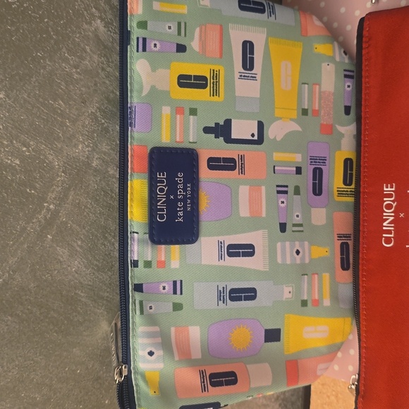 4 Clinique x Kate Spade Large Cosmetic Bags New - Picture 2 of 7